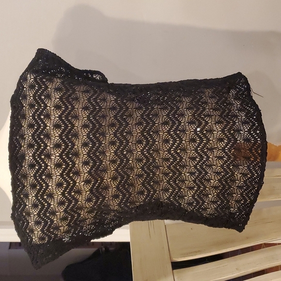 Express sleeveless knit Pull over sequin sweater. Size Large. - Picture 4 of 4